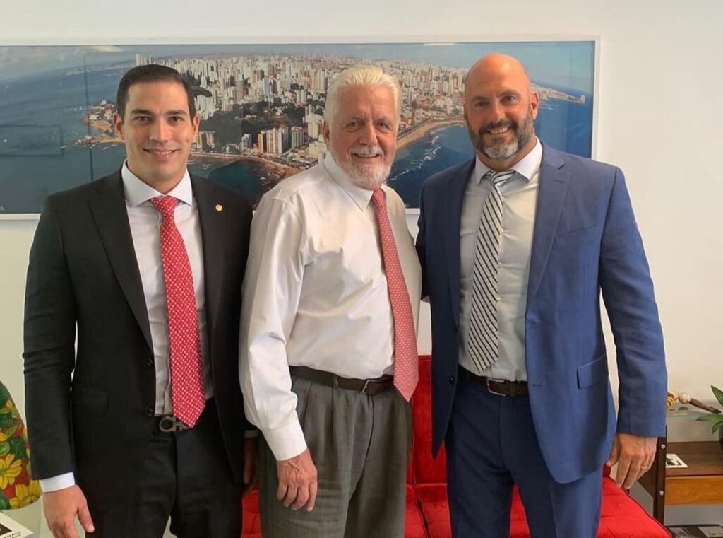 Gabriel Nunes participou de audiência, em Brasília, com o senador Jaques Wagner (PT) também com a presença do presidente da empresa Voltalia, Robert Klein.