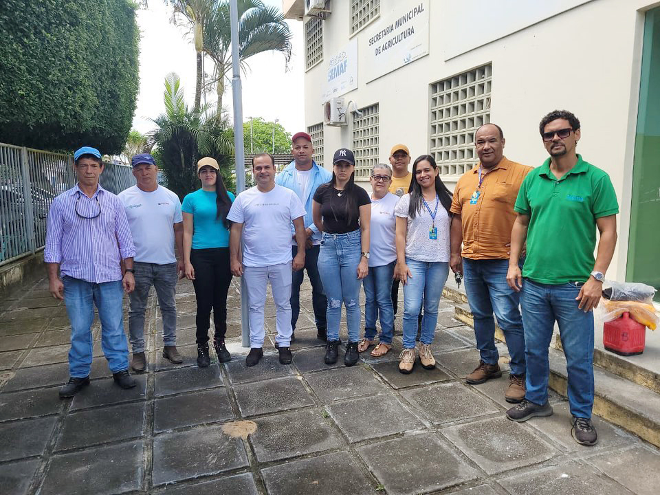 Secretário de Agricultura e Meio Ambiente Flavio Roberto, sua equipe recepcionando Técnicos do INEMA-BA,Programa de Gestão Ambiental Compartilhada (GAC),Consórcio de Desenvolvimento Sustentável do Litoral Norte e Agreste Baiano.