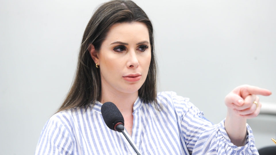 A deputada federal Caroline De Toni (PL-SC) preside a mais importante comissão da Câmara dos Deputados: a Comissão de Constituição e Justiça e de Cidadania, a CCJ.Foto: Renato Araujo/Câmara dos Deputados.