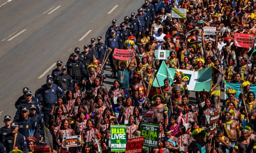 Das 25 reivindicações, 19 são endereçadas ao Poder Executivo; três ao Poder Legislativo e três ao Poder Judiciário.  Marcelo Camargo Agência Brasil