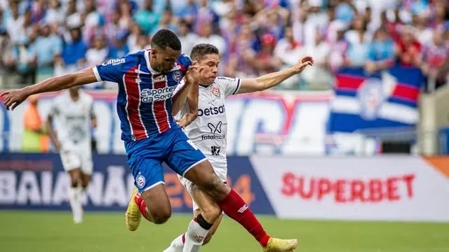 Vitória empata clássico e volta a ser campeão baiano após sete anos; Atlético vence em Minas, Fla no Rio e Palmeiras em São Paulo Vitoria-Foto-Victor-Ferreira-ECV (1)