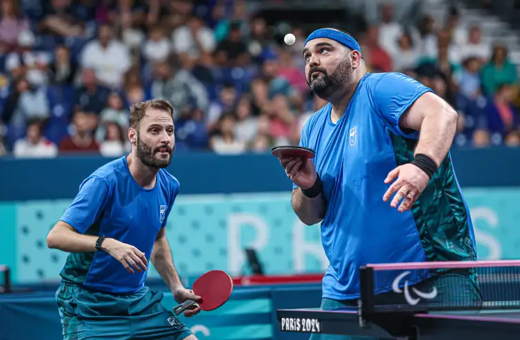 O tênis de mesa brasileiro somou mais duas medalhas nos Jogos Paralímpicos de Paris neste sábado: Cláudio Massad e Luiz Manara, da MD18. Foto - Wander Roberto/CPB Fotos Wander Roberto CPB (1)