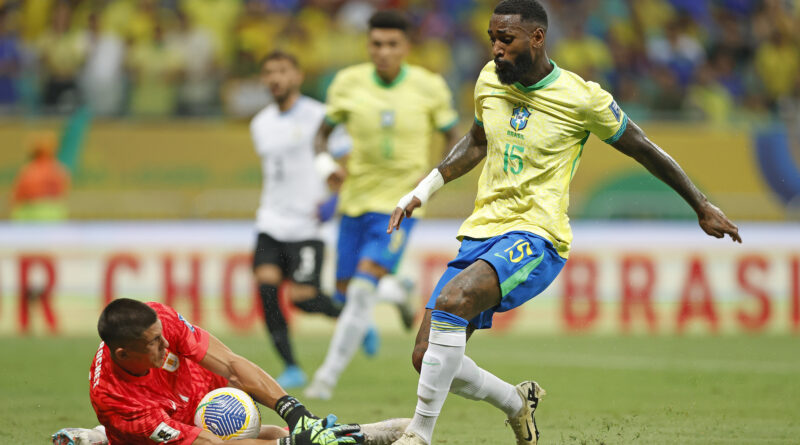 Seleção encerra 2024 com empate com o Uruguai em Salvador; resultado deixa o Brasil na 5ª posição das Eliminatórias, Gerson, autor do empate. Foto: Rafael Ribeiro/CBF.