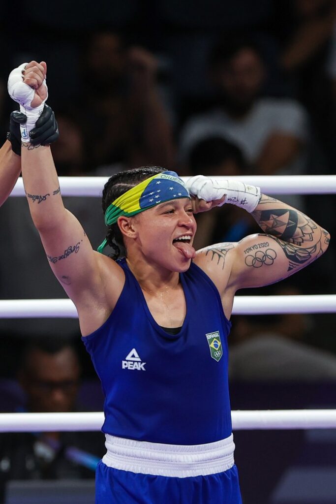 Bia Ferreira bate francesa e mantém cinturão de campeã mundial de boxe
Foto: © Reprodução Instagram/Beatriz Ferreira.