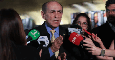 CCJ do Senado aprova fim da reeleição para cargos do Executivo;PEC aumenta mandatos para cinco anos e unifica eleições. Imagem © Lula Marques/Agência Brasil.