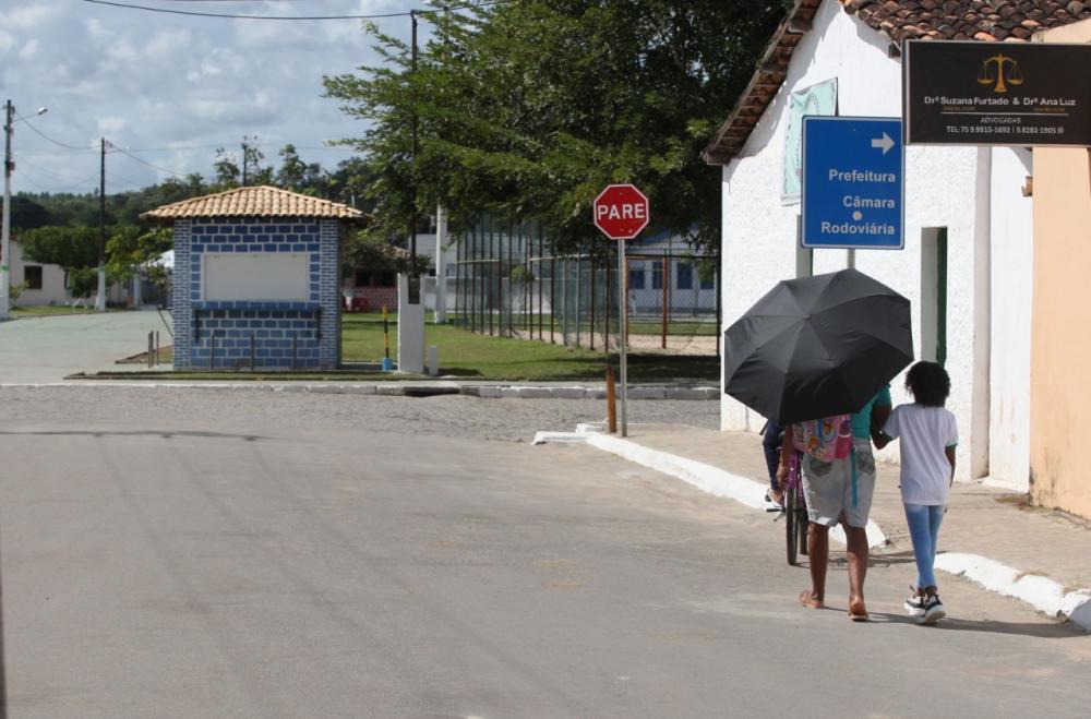 Cardeal da Silva: Agora com moeda própria, ao lançar seu primeiro banco municipal no Litoral Norte da Bahia.Foto: Joá Souza/GOVBA
