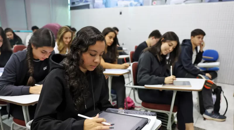 Começam hoje, segunda-feira, as inscrições do FIES para o 2º semestre