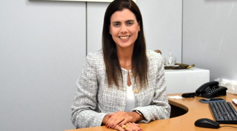 De acordo com Fernanda Guedes, diretora da Escola do Legislativo, cerca de 20 câmaras municipais assinarão o acordo de cooperação técnica com a ALBA Foto: Ascom ALBA/Agência ALBA.