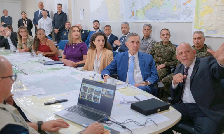 
Estou verdadeiramente impressionado com o funcionamento e com a liderança do trabalho realizado", afirma Luís Roberto Barroso
