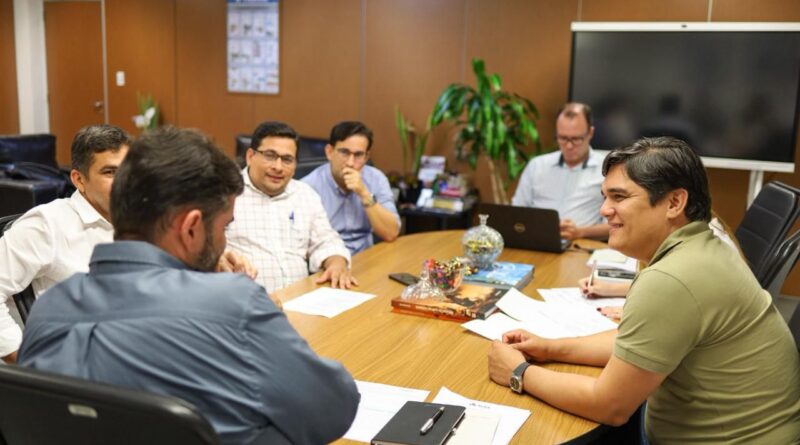 ACAJUTIBA: NA SERIN, VITOR BONFIM AO LADO DE JADIEL GARANTE DESENVOLVIMENTO