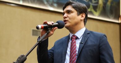 INCLUSÃO DO CHOCOLATE NA MERENDA ESCOLAR: DEPUTADO DEFENDE VALORIZAÇÃO DO CACAU BAIANO