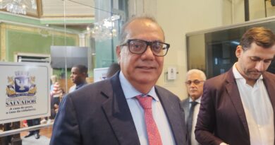 VEREADOR DE SALVADOR TERÁ QUE ARCAR COM DANOS A VEÍCULO OFICIAL, DIZ PRESIDENTE DA CÂMARA