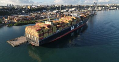 NAVIO DESEMBARCA MATERIAIS PARA PONTE SALVADOR–ITAPARICA Fotos Thuane MariaGOVBA (2) (1)