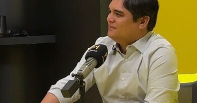 VITOR BONFIM DENUNCIA DESIGUALDADE E AFIRMA QUE SALVADOR VIVE EM REALIDADES PARALELAS