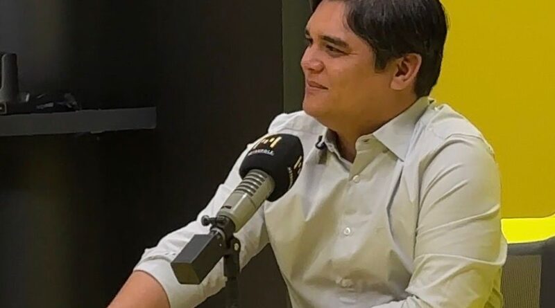 VITOR BONFIM DENUNCIA DESIGUALDADE E AFIRMA QUE SALVADOR VIVE EM REALIDADES PARALELAS