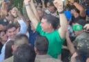 FLÁVIO BOLSONARO RECEBIDO POR MULTIDÃO NA BAHIA FARM SHOW Primeira visita de Flávio Bolsonaro à Bahia após anunciar sua pré-candidatura ao Palácio do Planalto