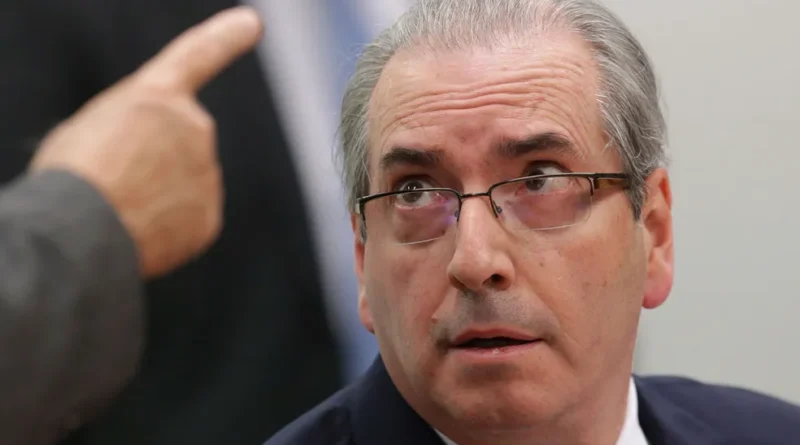 STF BLOQUEIA R$ 6,15 MILHÕES DE EDUARDO CUNHA POR SUSPEITA DE DIRECIONAMENTO DE EMENDAS