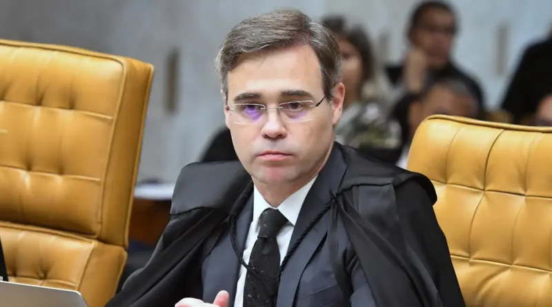 MENDONÇA DEFENDE LEVAR AO PLENÁRIO DIÁLOGOS ATRIBUÍDOS A VORCARO E MORAES