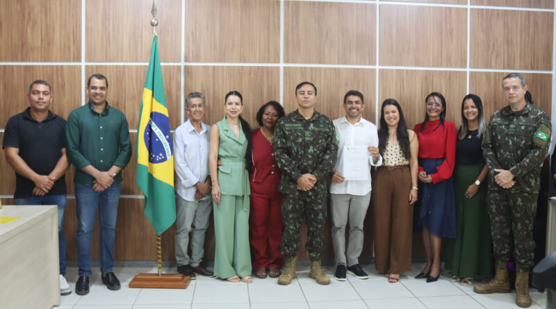 ACAJUTIBA: JADIEL SOUZA É EMPOSSADO PRESIDENTE DA JUNTA DE SERVIÇO MILITAR DO MUNICÍPIO